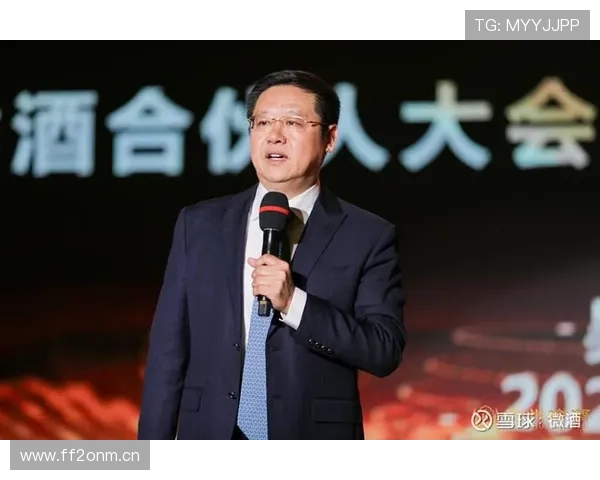 吴向东随手发张家照，看着像明星做家居博主，嘴巴都合不上